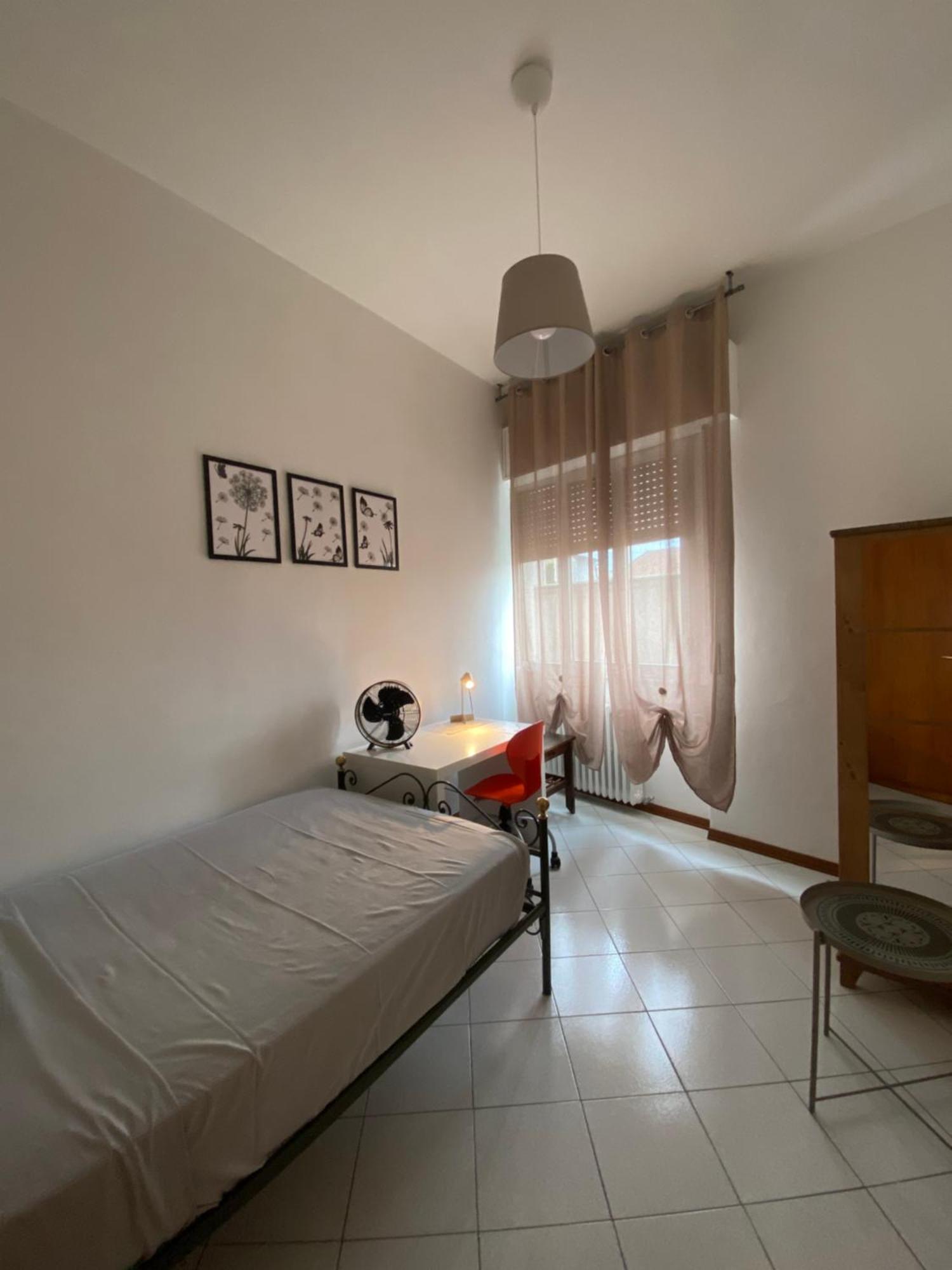 Civico 8 Hotel Prato  Buitenkant foto